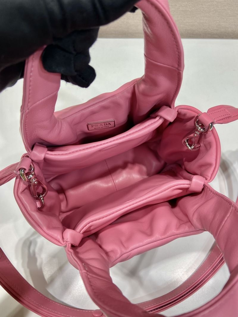 Pra*a tote bags